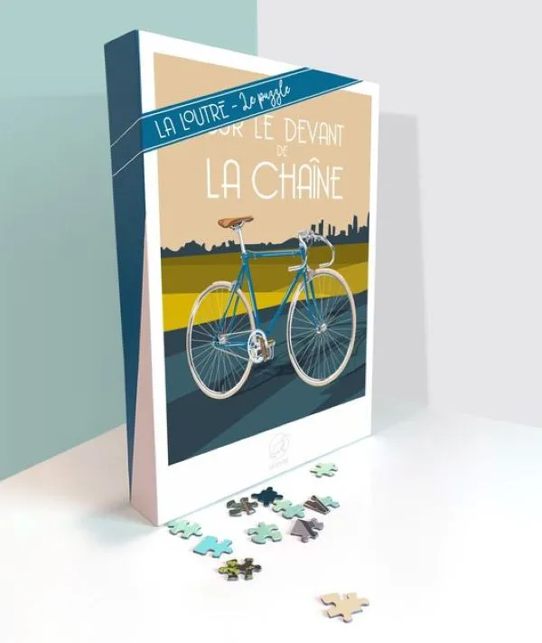 Sur le Devant de la CHAÎNE